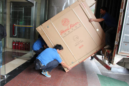威宁钢琴贵重工艺品无忧运